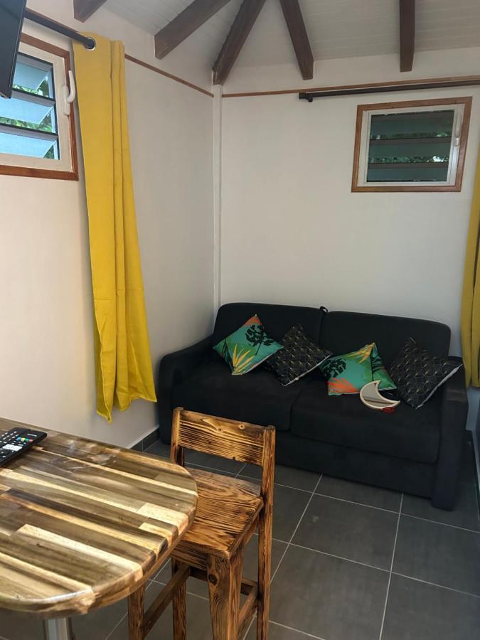Joli Bungalow Fleuri Les Abymes Exterior foto